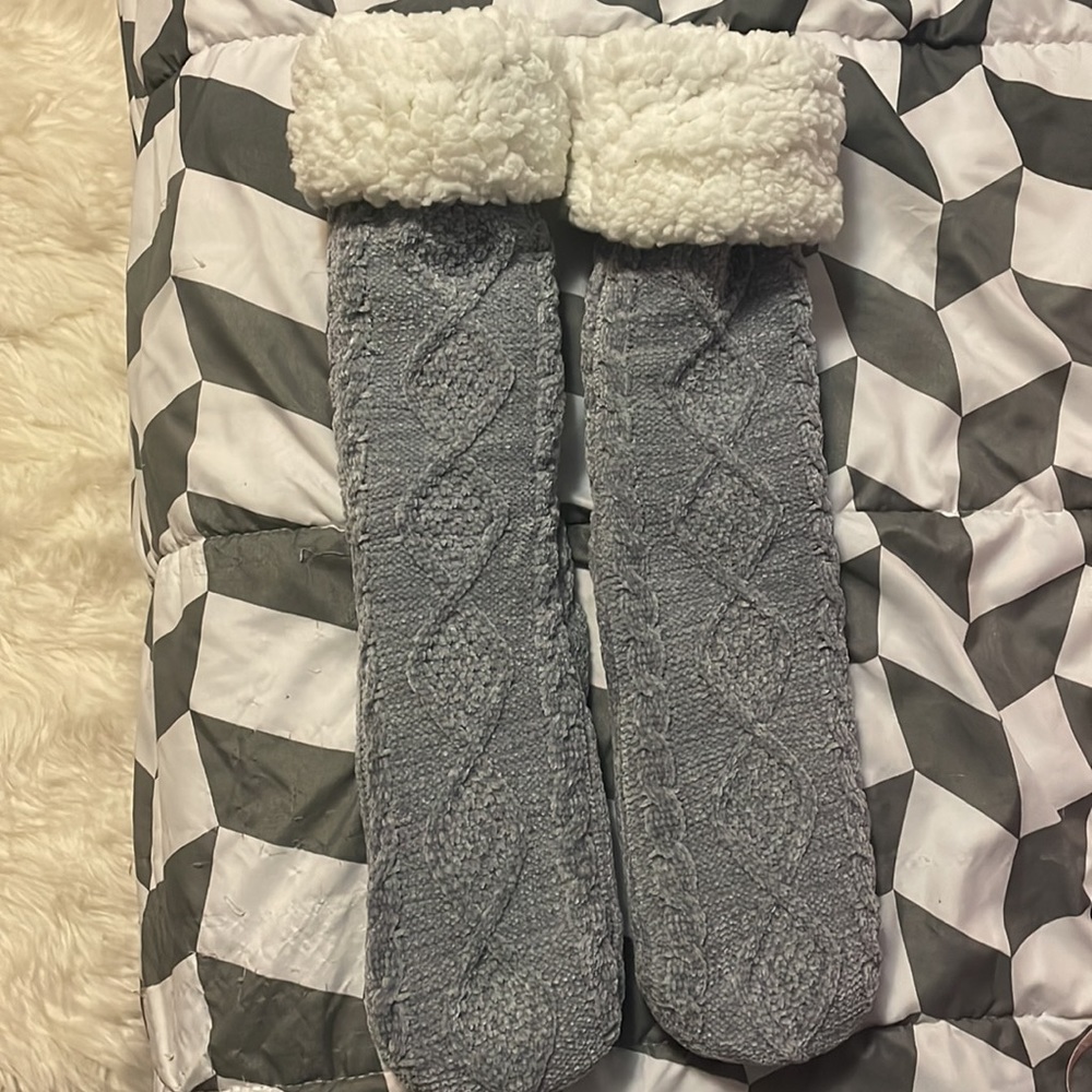 The Comfy Slipper Socks NWOT $35